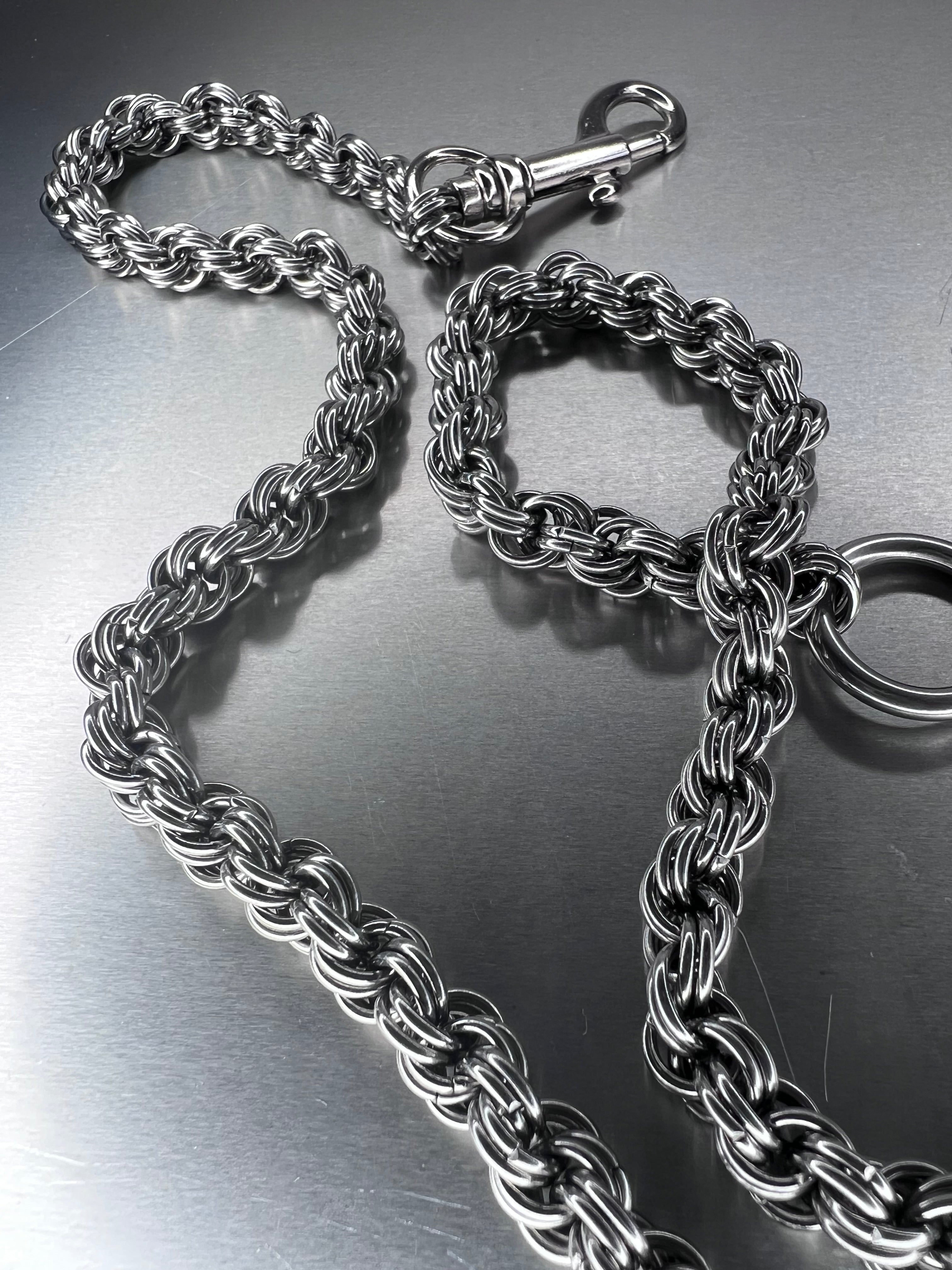 OWNER-LEASH